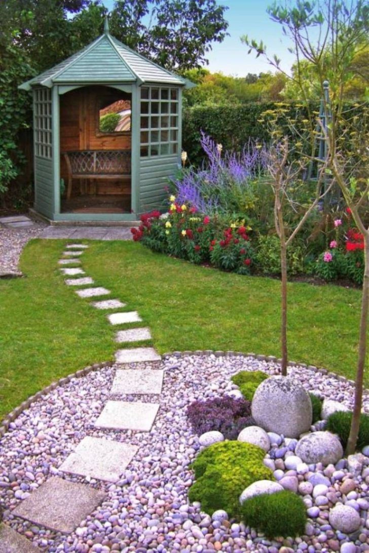 Small Garden Ideas That Make Outdoor Spaces Feel Calm and Complete