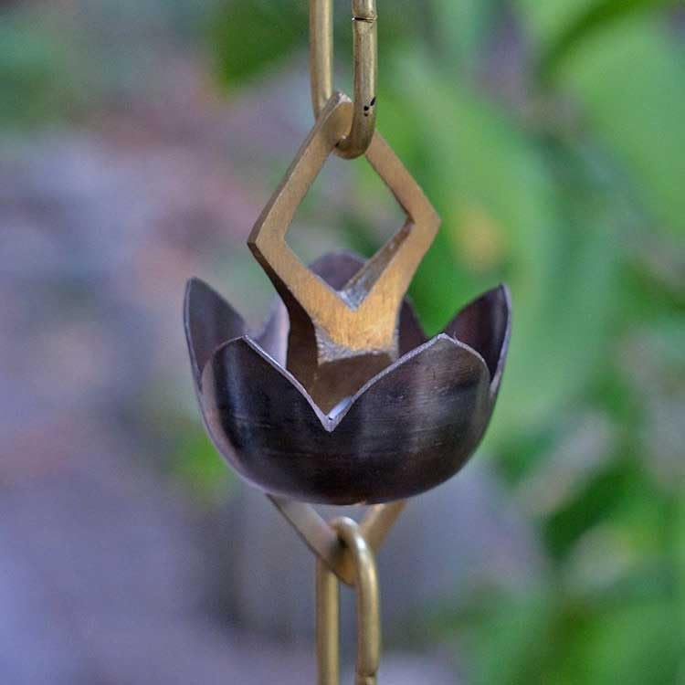 Nutshell Stores Lotus Rain Chain - 20 Feet