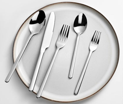 KINGSTONE 30 Pieces Silverware Set, Flatware Cutlery Set for 6, 18/10 Stainless Steel Silverware Utensils Minimalist Design Dishwasher Safe