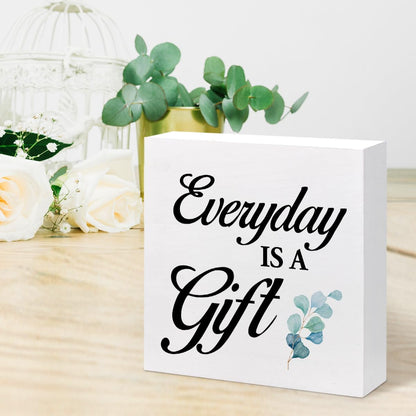 z-crange Everyday is a Gift Wood Block Sign, Rustic Inspirational Wooden Box Plaque for Home Dining Room Office Shelf Table Decor