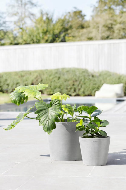Ecopots Amsterdam Durable Modern Round Indoor/Outdoor Recycled-Based Composite Flower Pot Planter, White Grey, 12"