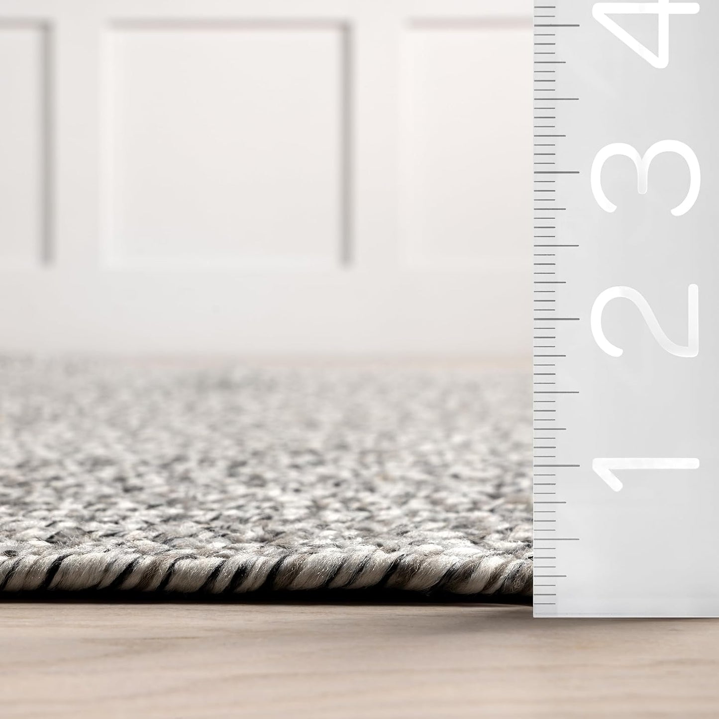 nuLOOM 6' Round Solid Hand Braided Indoor/Outdoor Area Rug, Pet-Friendly, High Traffic, Weather Resistant, for Patio, Balcony, Bedroom, Living, Dining Room, Wynn Salt and Pepper