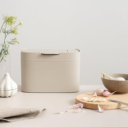 KAZAI. Compost Bin Kitchen 'Elin' | 1.2 GAL / 4.5L Countertop Compost Bin with Lid & Carbon Filter | Odor-Free, Dishwasher Safe, with Inner Bucket | Small Indoor Kitchen Composter | Taupe