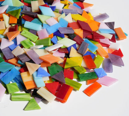 Lanyani 2.5lb Bulk Large Size Stained Glass Mosaic Tiles – 500 Pre-Cut Pieces in 4 Mixed Shapes, Vibrant Colors, Fade-Resistant Glass Tile for DIY Crafts, Indoor/Outdoor Art Projects