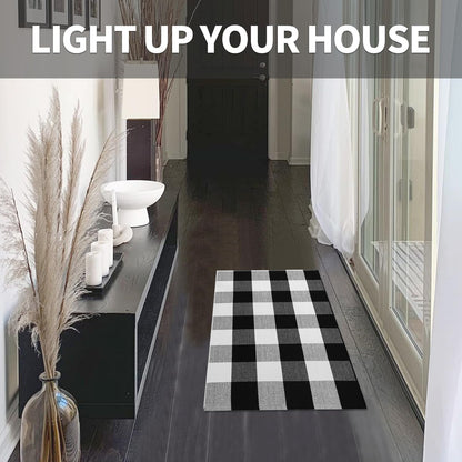 IOHOUZE Buffalo Plaid Checkered Rug 2x3 Ft Front Door Mats, Washable Area Rugs for Front Porch Decor, Spring Summer Welcome Mats Outdoor, Black White Rug for Farmhouse/Entryway/Home Entrance