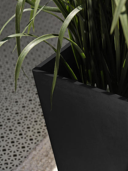 Veradek V-Resin Indoor/Outdoor Taper Planter (30 inch, Black)