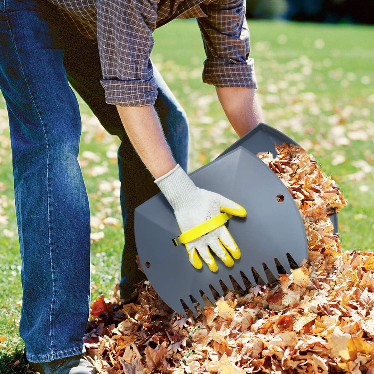 Jardineer Leaf Scoops and Claws, Lightweight Leaf Grabber Claws, Yard Scoops for Leaves, Grass, Lawn Clippings, Twigs or Debris (1 Pack)