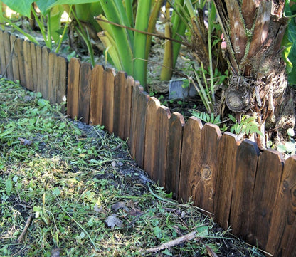 Wood Fence Border for Garden Beds – 9.8" H x 47" L Wooden Landscape Edging Panels, Rustic Decorative Outdoor Divider for Lawn, Path, and Yard Design