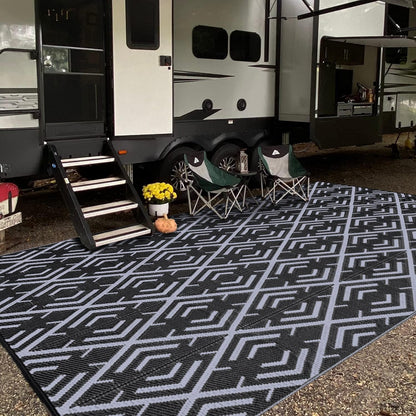 Outdoor Plastic Straw Rug, Waterproof Outdoor Rugs for Patios Clearance, Reversible Area Rug, Large Outside Carpet for Camping, Balcony, RV, Deck, Picnic, Beach (6x9ft Boho/Black&Grey)