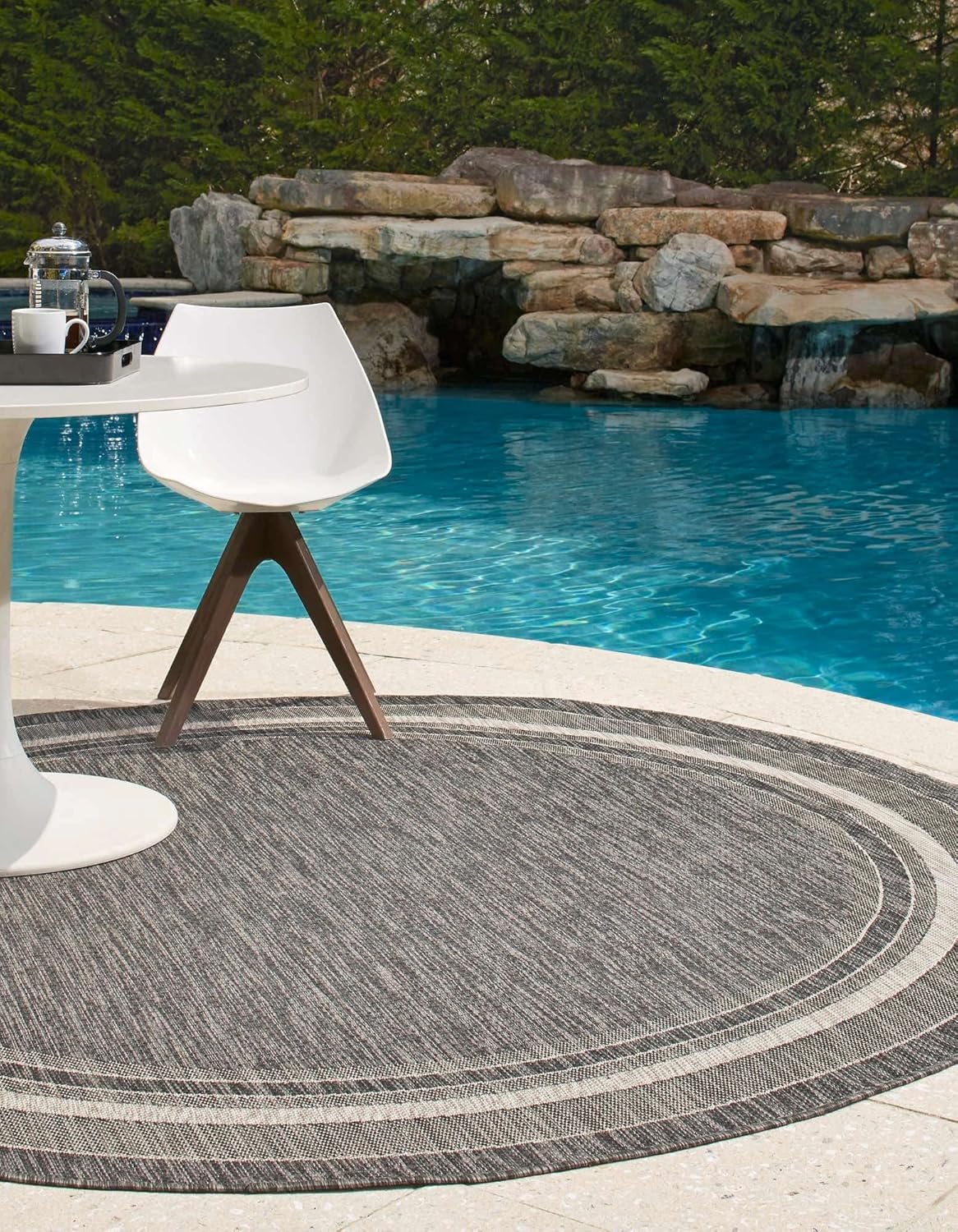 Unique Loom Outdoor Border Collection Area Rug - Soft Border (13' Round, Black/ Ivory)