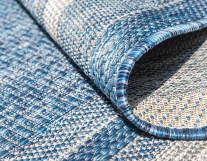 Unique Loom Outdoor Border Collection Area Rug - Soft Border (6' 1" x 9' Rectangle, Blue/ Ivory)