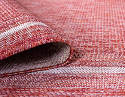 Unique Loom Outdoor Border Collection Area Rug - Soft Border (7' 1" x 10' Rectangle, Rust Red/ Ivory)
