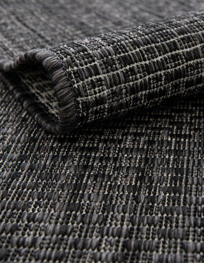 Unique Loom Outdoor Solid Collection Area Rug (3' 3" Round Black/Ivory)