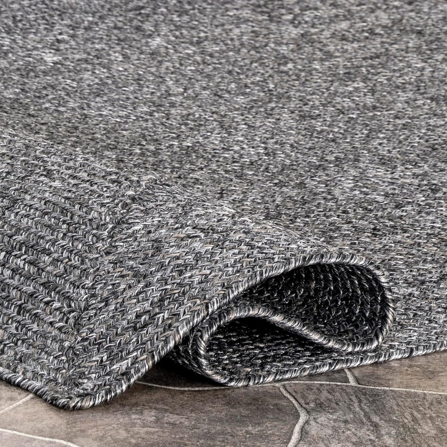 nuLOOM 3' x 5' Solid Hand Braided Indoor/Outdoor Area Rug, Pet-Friendly, High Traffic, Weather Resistant, for Patio, Balcony, Bedroom, Living, Dining Room, Wynn Charcoal