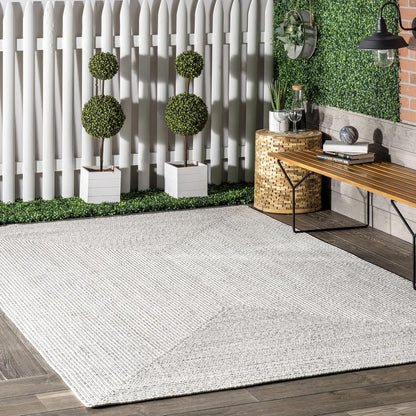nuLOOM 11'6" x 14'6" Solid Hand Braided Indoor/Outdoor Area Rug, Pet-Friendly, High Traffic, Weather Resistant, for Patio, Balcony, Bedroom, Living, Dining Room, Wynn Ivory