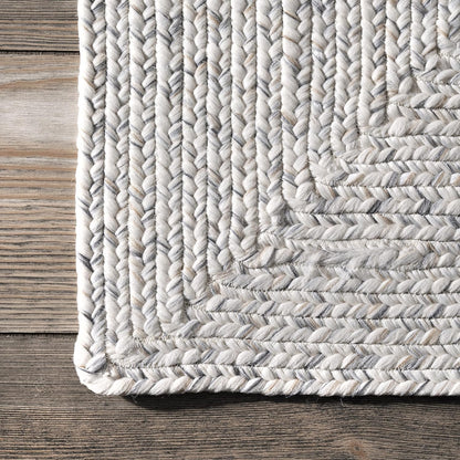nuLOOM Oval 5' x 8' Solid Hand Braided Indoor/Outdoor Area Rug, Pet-Friendly, High Traffic, Weather Resistant, for Patio, Balcony, Bedroom, Living, Dining Room, Wynn Ivory