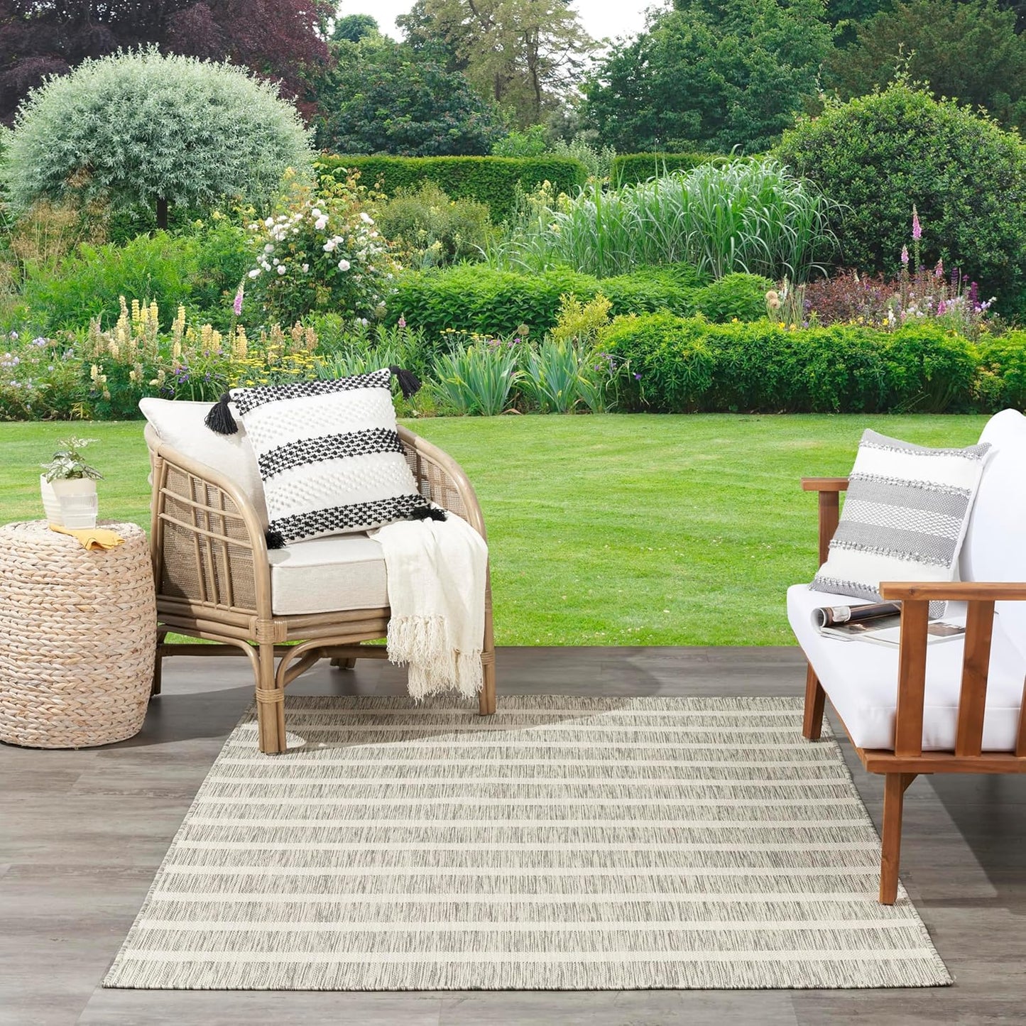 Nourison Home Positano 7' x 10' Fabric Grey Ivory Area Rug
