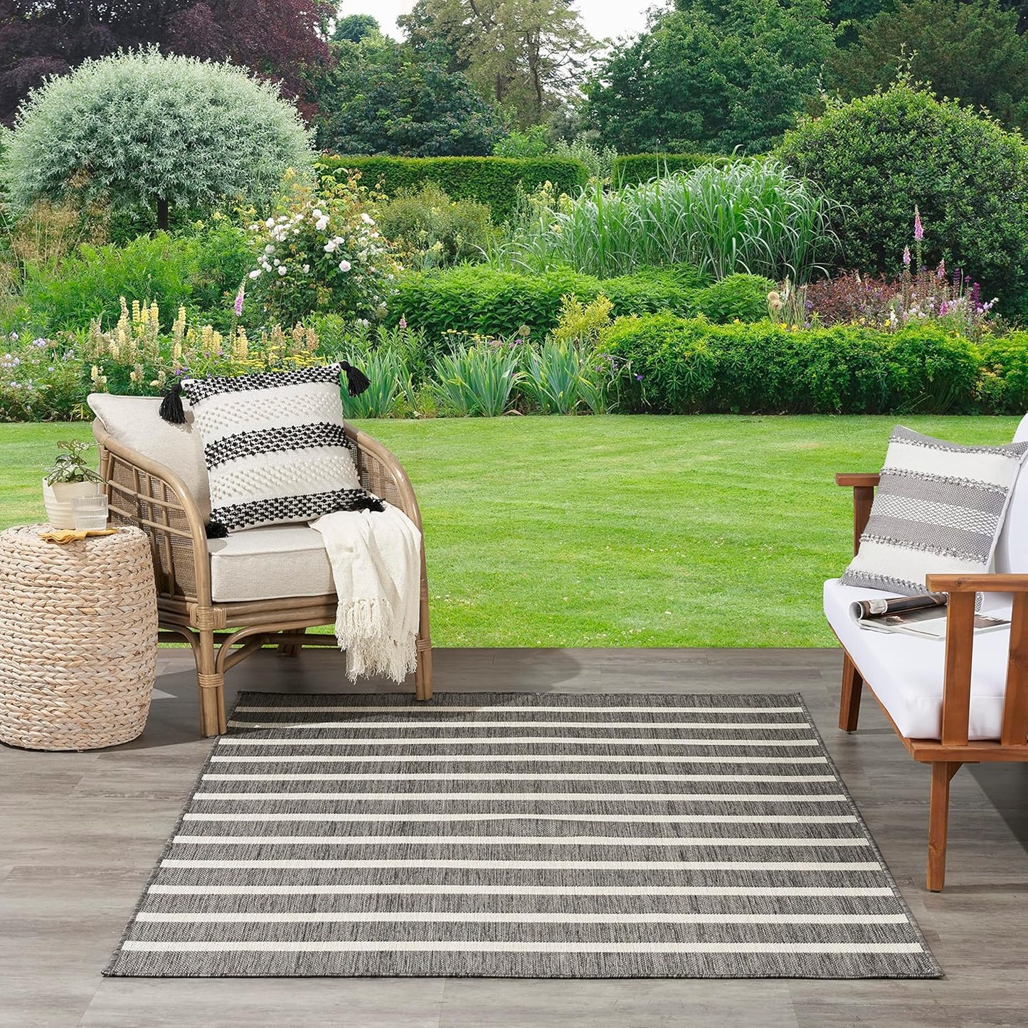Nourison Home Positano 4' x 6' Fabric Charcoal Ivory Area Rug