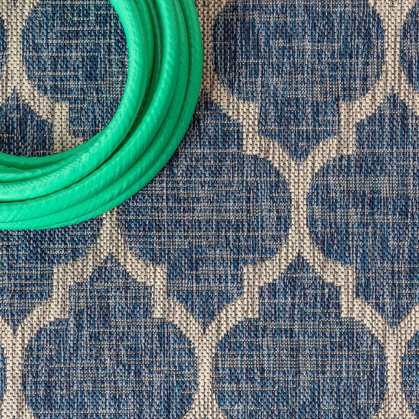 Eyely BMS109D-4SQ Santa Monica Trebol Moroccan Trellis Textured Weave, Pet Friendly, Non-Shedding, Stain Resistant, Easy-Cleaning, Navy/Gray, 4' Square, Indoor/Outdoor, Area Rug
