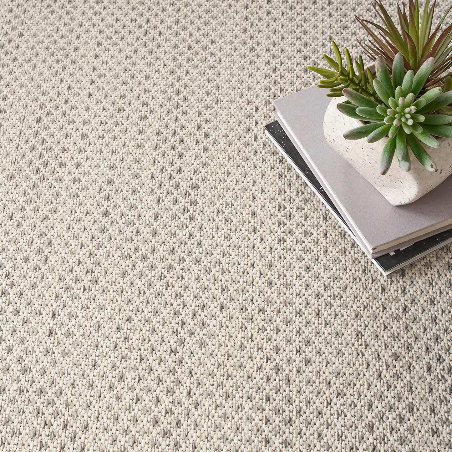 Nourison Home Courtyard 8' x Square Ivory Silver Fabric Modern Area Rug (8' Square)